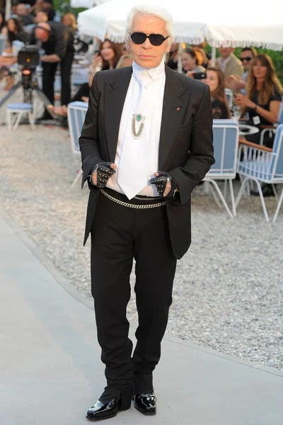Look 74